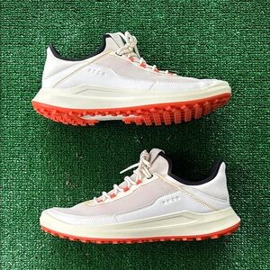 Men’s Ecco Mesh Spikeless Golf Shoes size 9-9.5